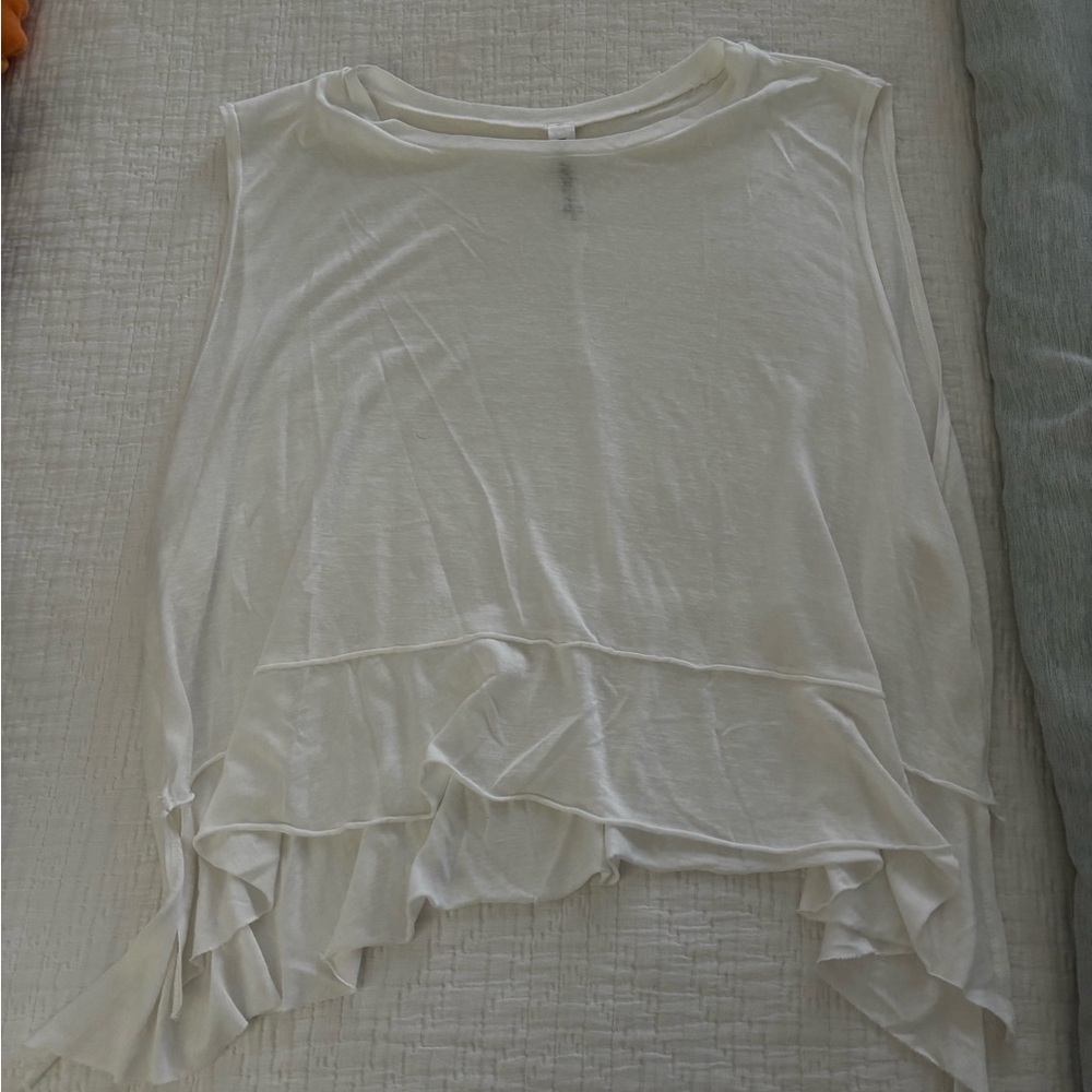 Chic Cream Sleeveless Muscle Tee